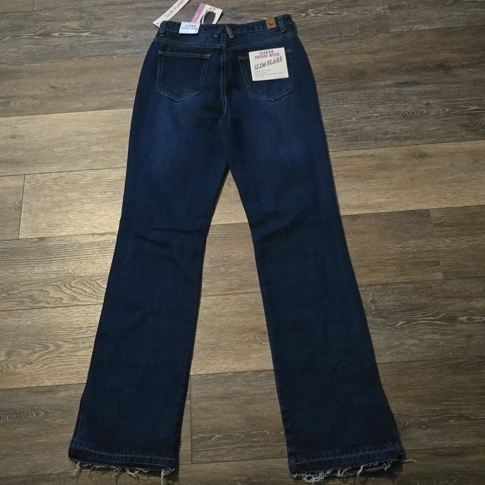 Gogo Jeans New York Women's Size 7 Super High Rise Slim Flare Jeans New w/ Tags!